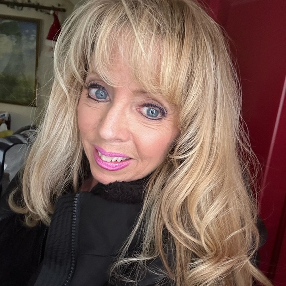 Meet your Posher, Susan - Picture 3 of 7